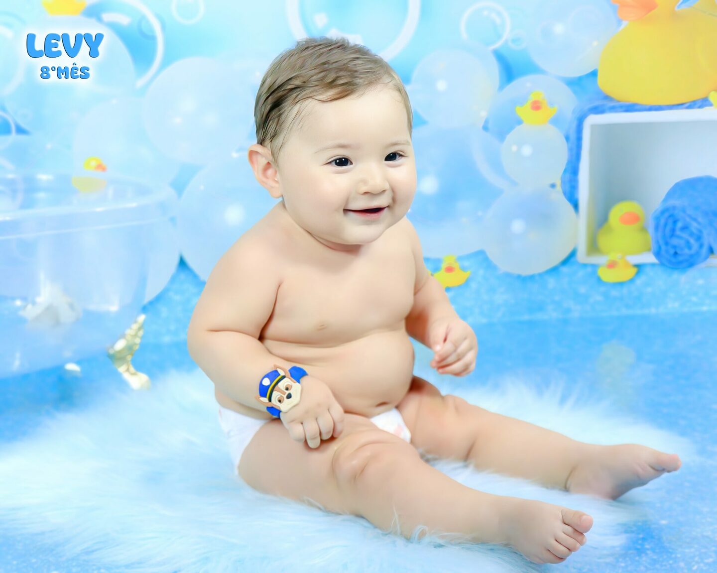 LEVY completando seu 8ºMÊS- Mamãe LUCIANA