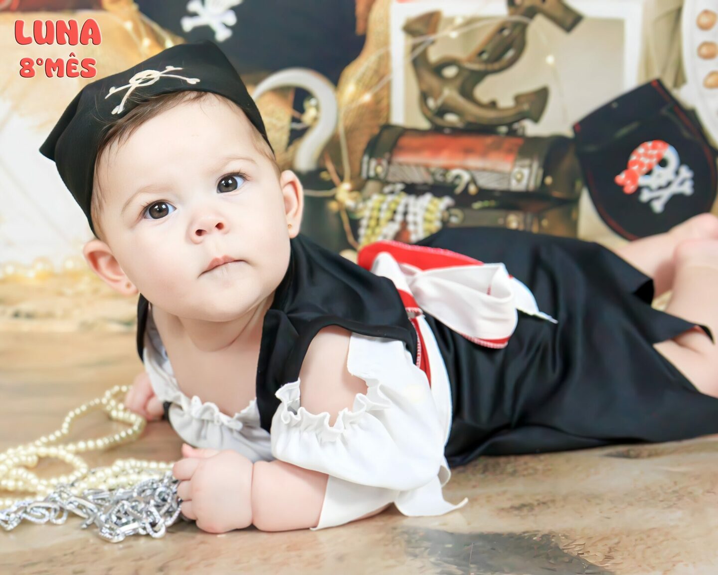 LUNA  - completando seu 8° mês- mamãe LUANA