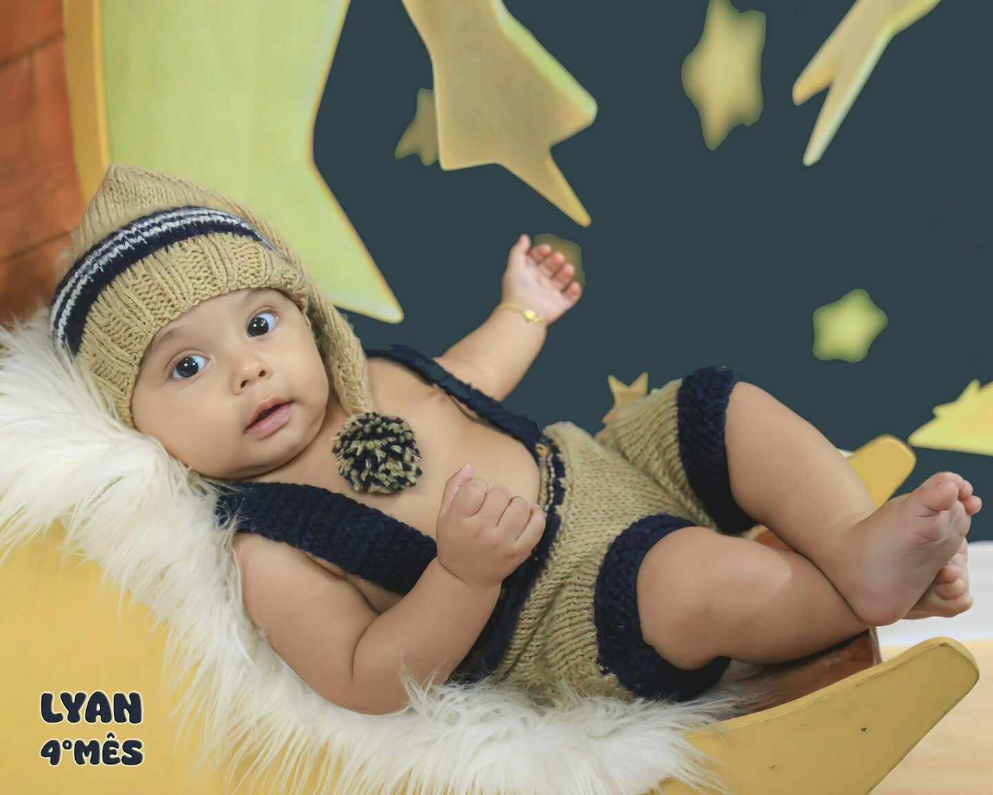 LYAN - completando seu 4° mês- mamãe MARIA EDUARDA