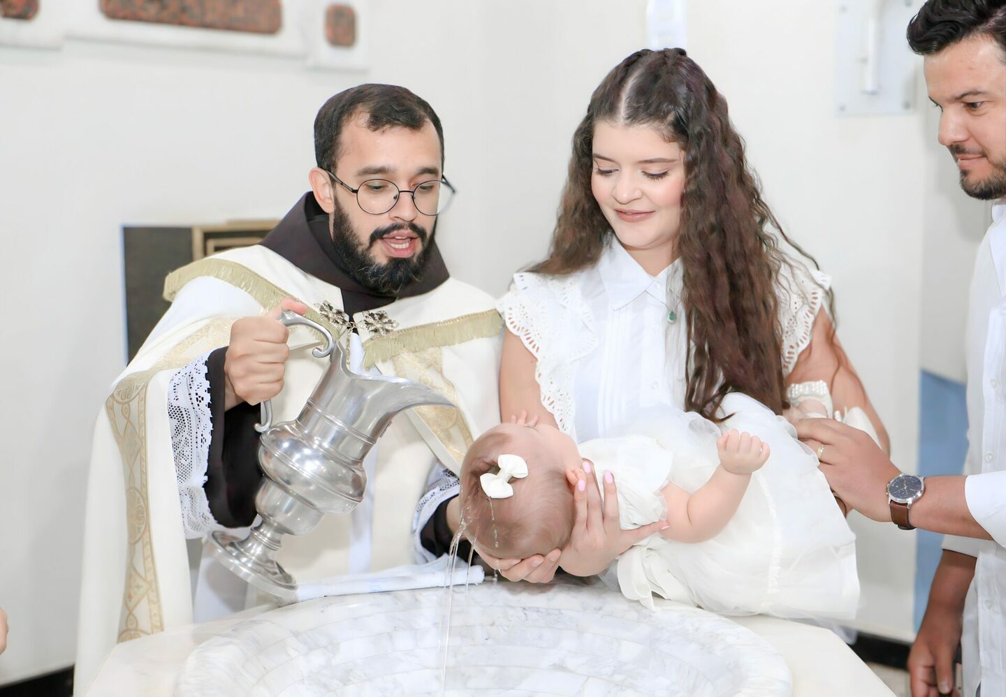 Batizado Lívia - mamãe Aline - Santuário Nossa Senhora Aparecida