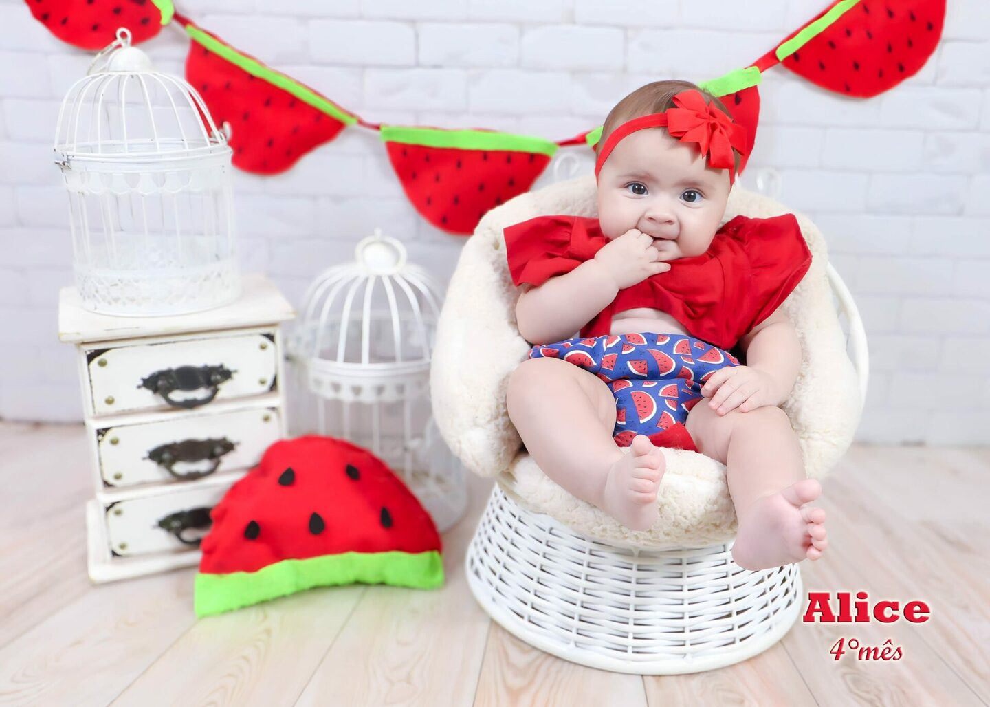 ALICE - completando seu 4° MÊS- mamãe POLIANA