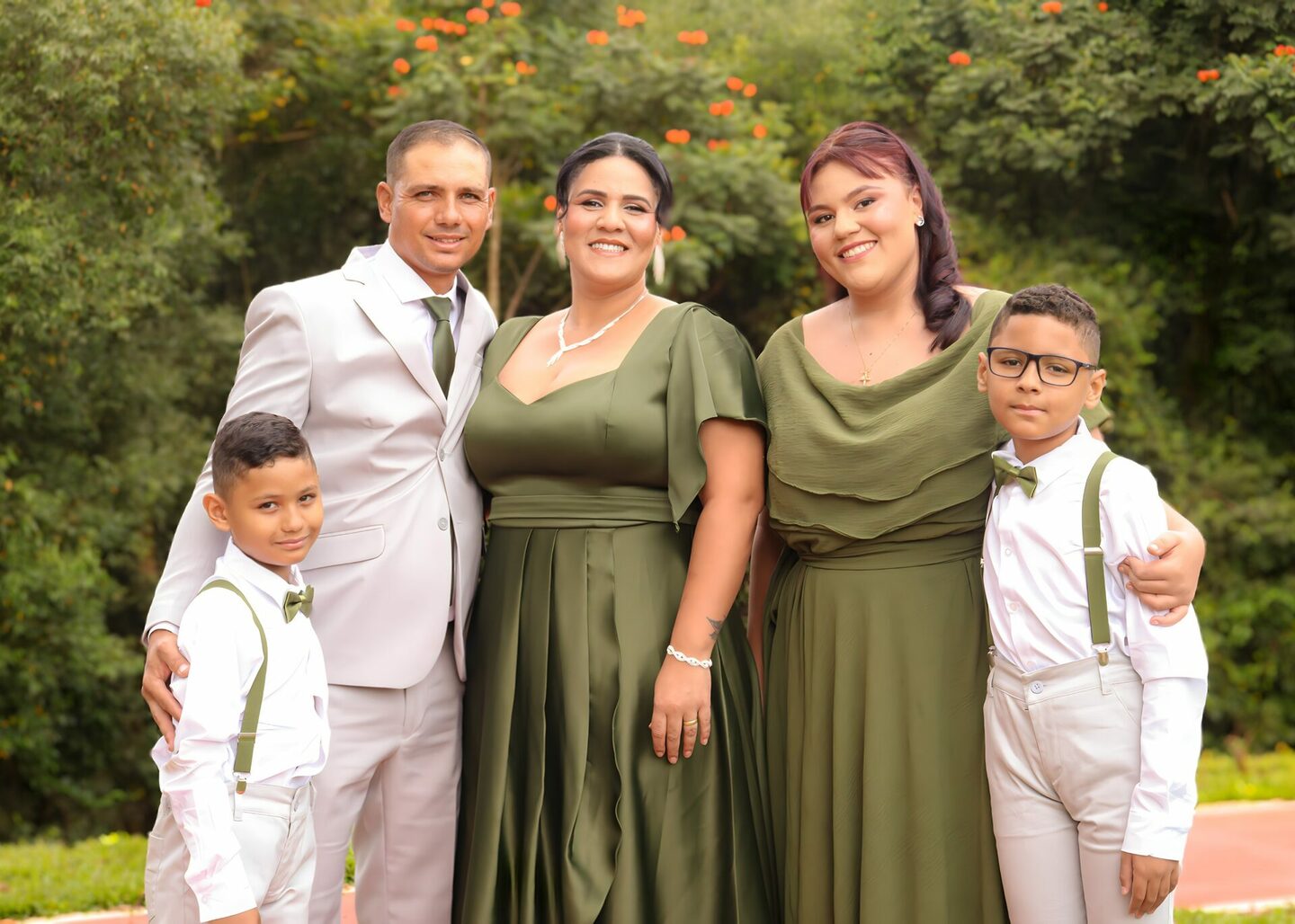 BOOK FAMILIA - MAIARA TORRES