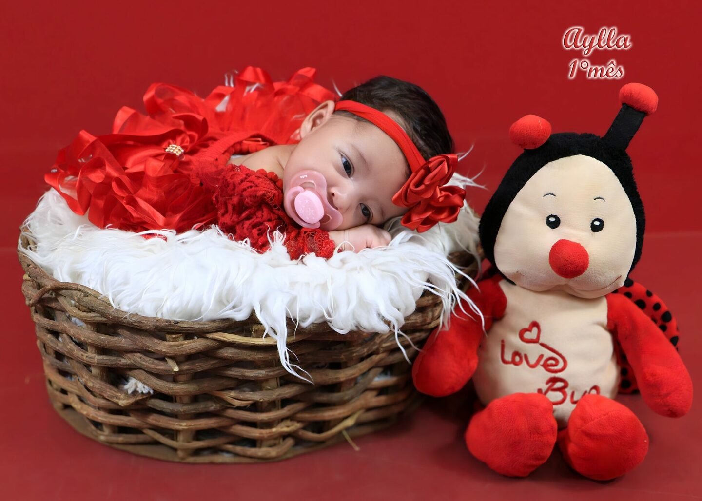 AYLLA - completando seu 1° MÊS- mamãe GABRIELLY