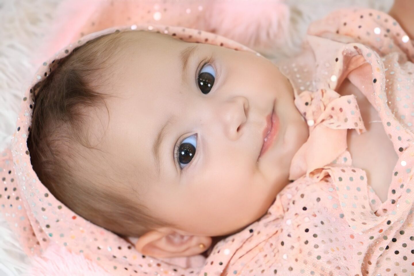 ISIS MARIA  - completando seu 4° MÊS- mamãe CARISA