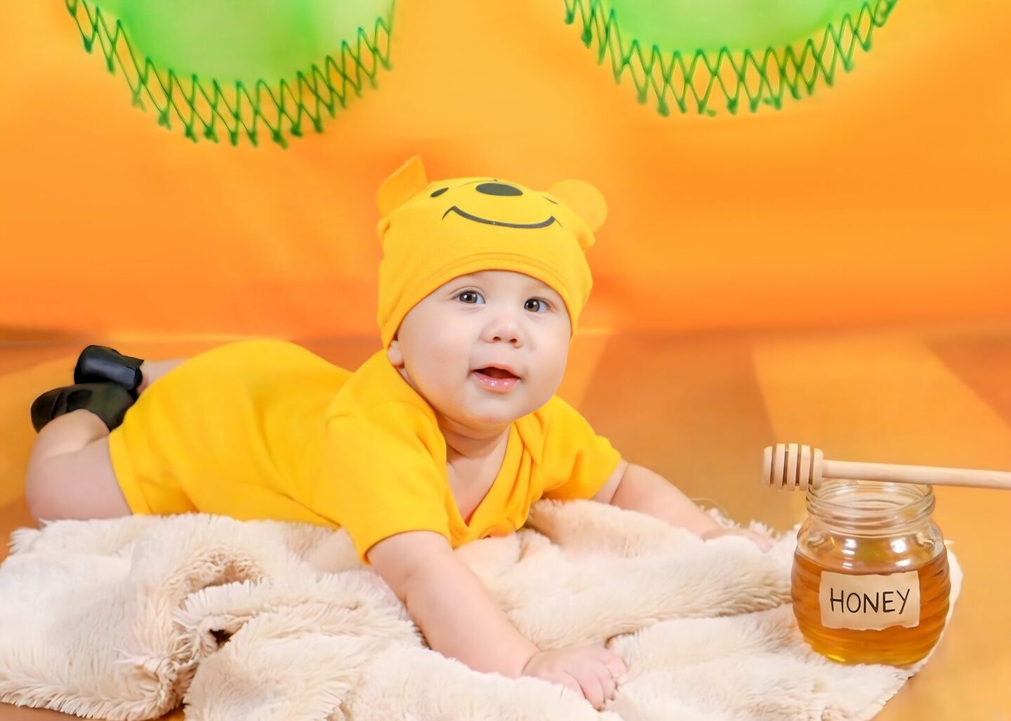 MATHEUS- completando seu 5° MÊS- mamãe BEATRIZ