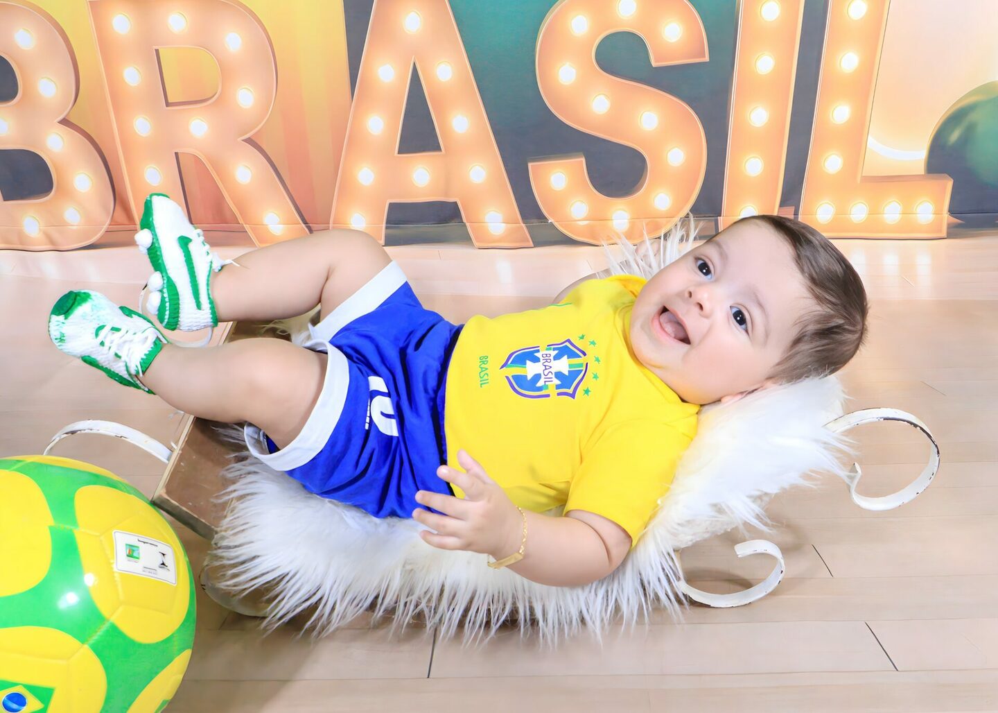 ESTEVÃO - completando seu 5° MÊS- mamãe VITÓRIA