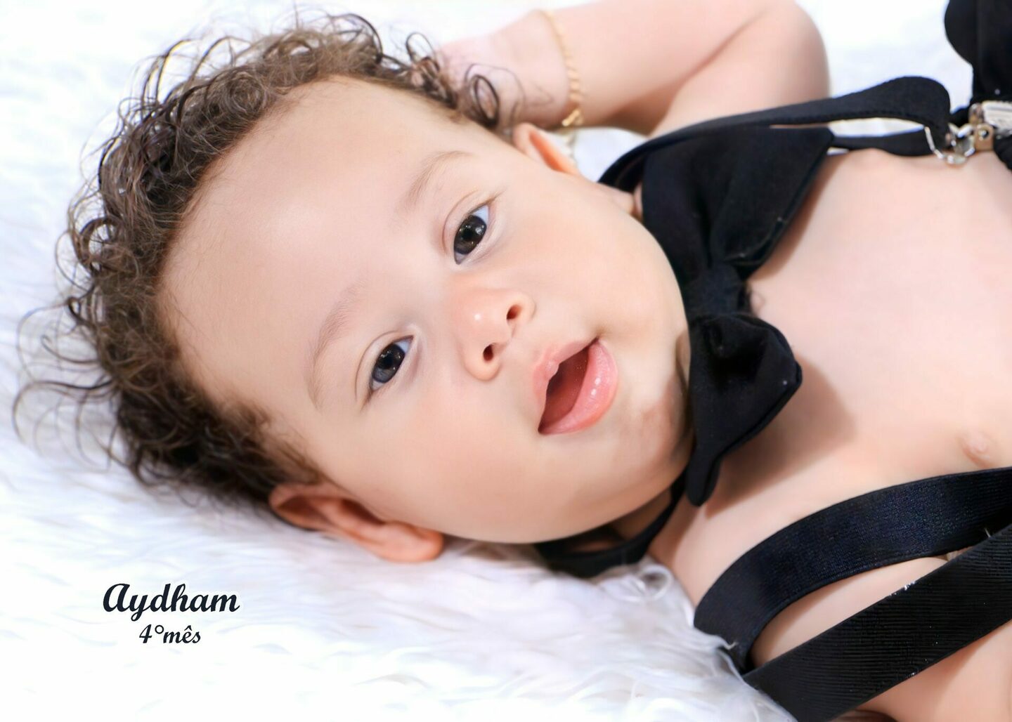 AYDHAM completando seu 4° MÊS- mamãe BRUNA