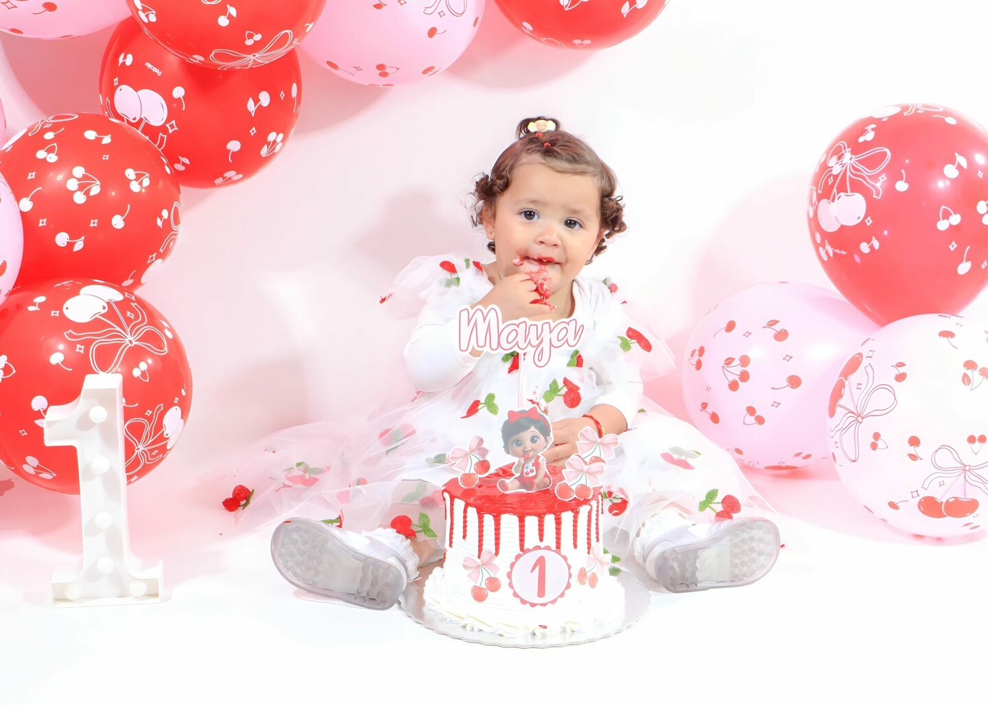 MAYA- completando seu 1° ANO - mamãe LUARA