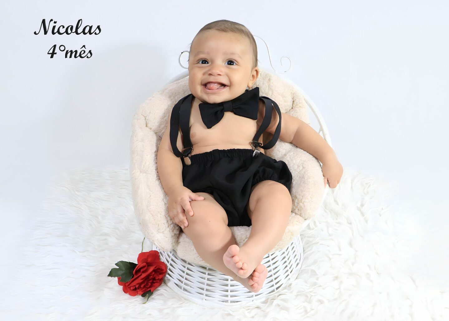 NICOLAS completando seu 4° MÊS- mamãe ALINE